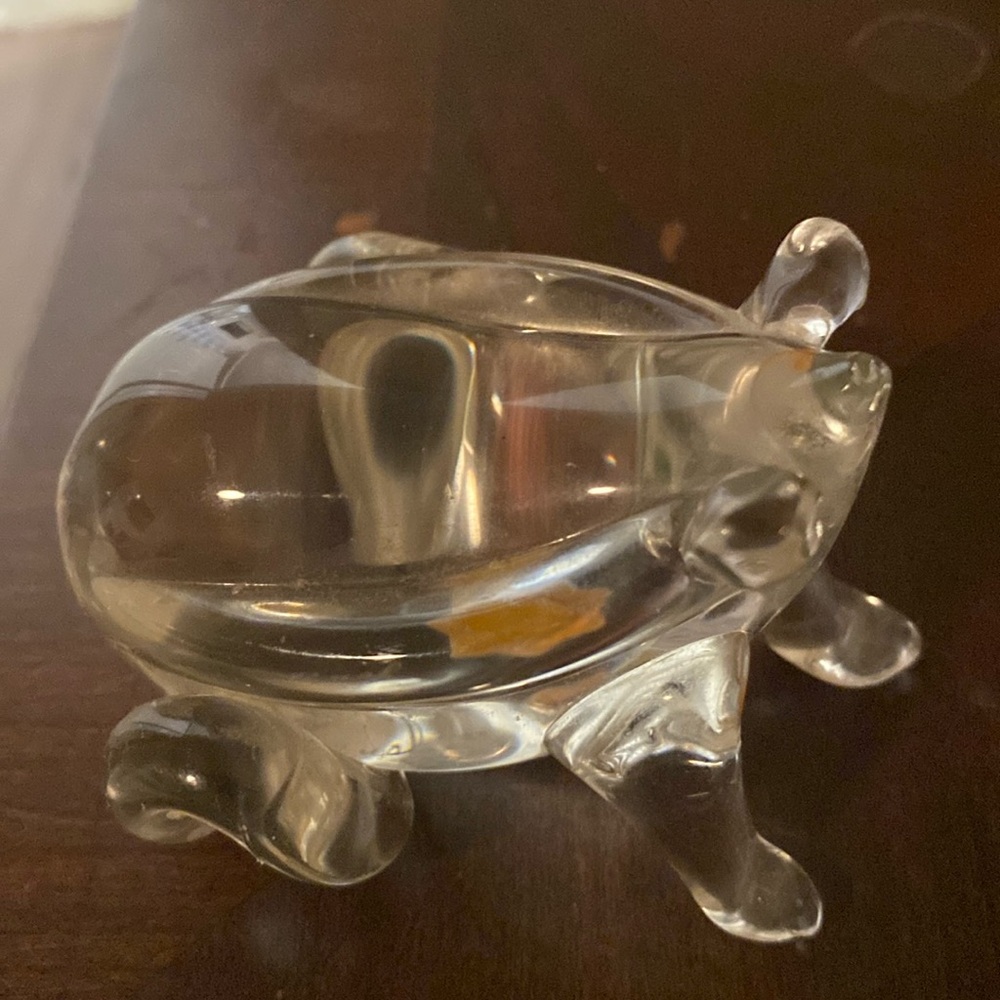 Holiday imports inc San Francisco 94107 glass frog